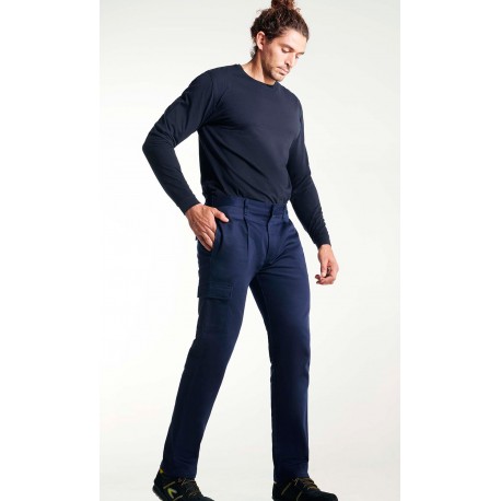 Pantalón tejido ignífugo. 98% algodón / 2% fibra de carbono, sarga, 360 g/m².